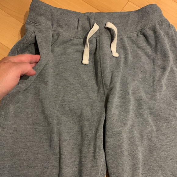 3 Boys Grey Joggers - Toronto Raptors/Urban Heritage, Children’s Place, Gymboree - Picture 4 of 17